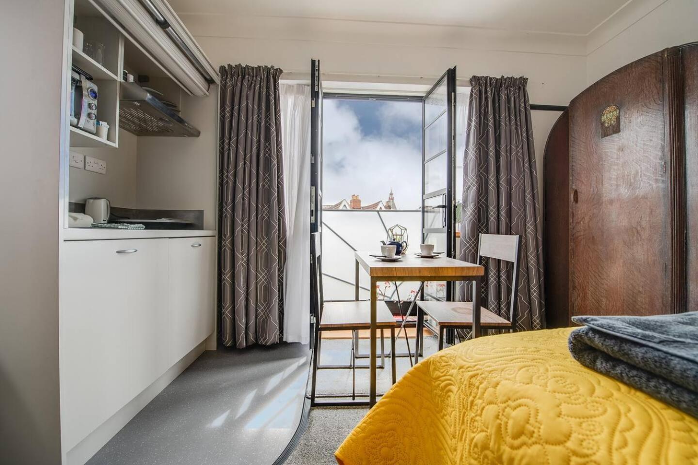 Ferryman Apartments By Places To Be ポーツマス エクステリア 写真