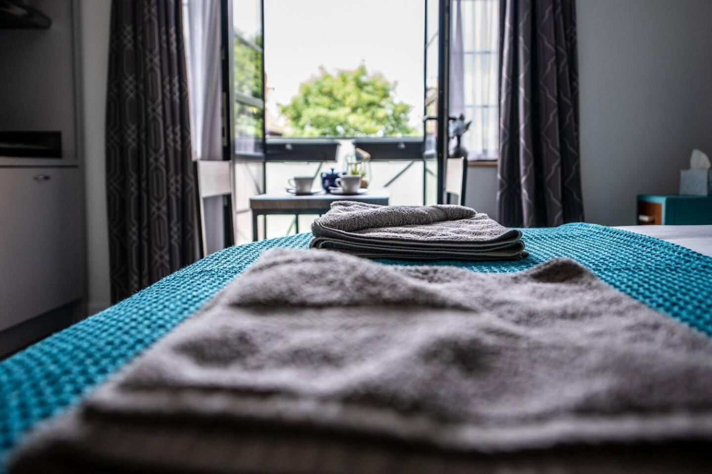 Ferryman Apartments By Places To Be ポーツマス エクステリア 写真