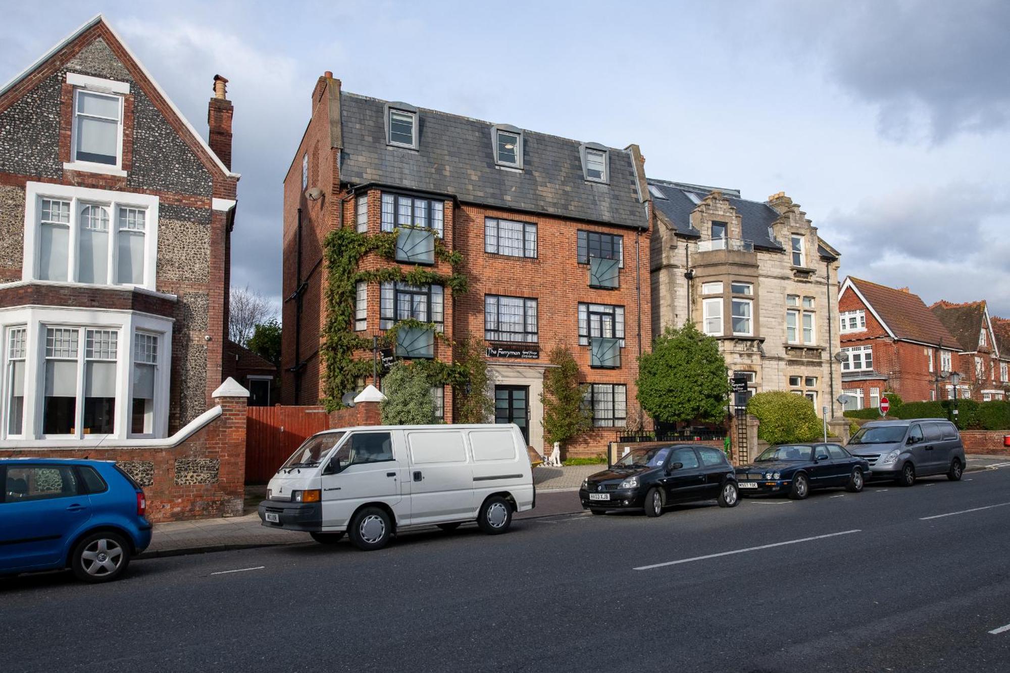 Ferryman Apartments By Places To Be ポーツマス エクステリア 写真